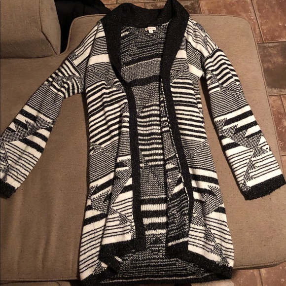 Patterned Sweater - Picture 2 of 3